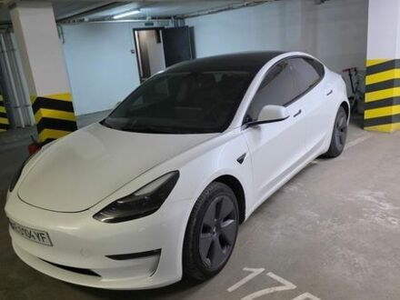 Белый Тесла Модель 3, объемом двигателя 0 л и пробегом 44 тыс. км за 21700 $, фото 1 на Automoto.ua
