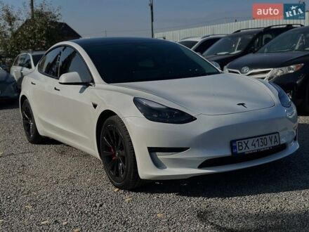 Белый Тесла Модель 3, объемом двигателя 0 л и пробегом 7 тыс. км за 16900 $, фото 1 на Automoto.ua