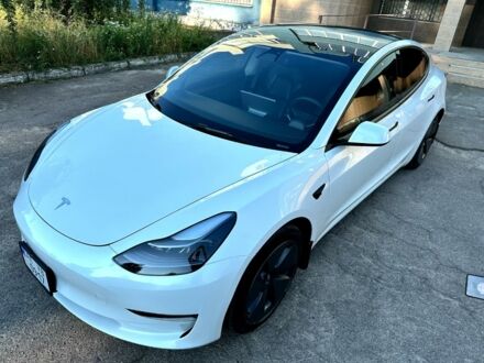 Белый Тесла Модель 3, объемом двигателя 0 л и пробегом 12 тыс. км за 25999 $, фото 1 на Automoto.ua