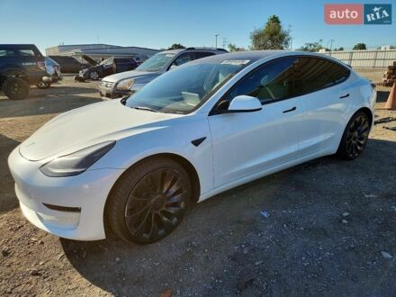 Білий Тесла Модель 3, об'ємом двигуна 0 л та пробігом 68 тис. км за 7700 $, фото 1 на Automoto.ua