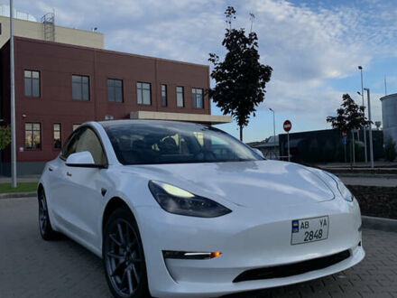 Тесла Модель 3 2023 у Вінниці на Automoto.ua Білий Тесла Модель 3, об'ємом двигуна 0 л та пробігом 20 тис. км за 22600 $, фото 1 на Automoto.ua