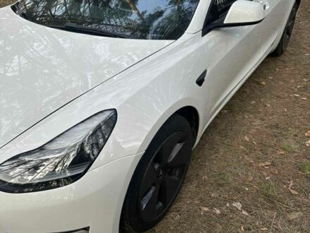Білий Тесла Модель 3, об'ємом двигуна 0 л та пробігом 26 тис. км за 578 $, фото 1 на Automoto.ua