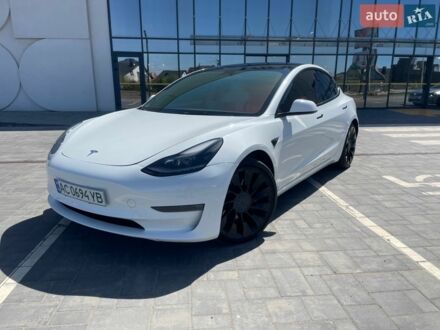 Білий Тесла Модель 3, об'ємом двигуна 0 л та пробігом 88 тис. км за 22750 $, фото 1 на Automoto.ua