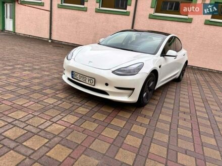 Білий Тесла Модель 3, об'ємом двигуна 0 л та пробігом 19 тис. км за 22500 $, фото 1 на Automoto.ua