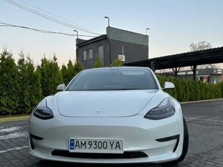 Білий Тесла Модель 3, об'ємом двигуна 0 л та пробігом 79 тис. км за 22000 $, фото 1 на Automoto.ua
