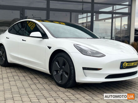 Тесла Модель 3 2023 у Мукачеве на Automoto.ua Білий Тесла Модель 3, об'ємом двигуна 60 л та пробігом 32 тис. км за 24990 $, фото 1 на Automoto.ua