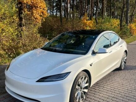 Білий Тесла Модель 3, об'ємом двигуна 0 л та пробігом 6 тис. км за 25900 $, фото 1 на Automoto.ua