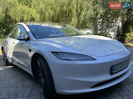 Белый Тесла Модель 3, объемом двигателя 0 л и пробегом 2 тыс. км за 29999 $, фото 1 на Automoto.ua