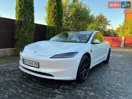 Білий Тесла Модель 3, об'ємом двигуна 0 л та пробігом 35 тис. км за 26000 $, фото 1 на Automoto.ua