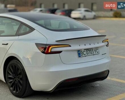 Білий Тесла Модель 3, об'ємом двигуна 0 л та пробігом 20 тис. км за 30999 $, фото 1 на Automoto.ua