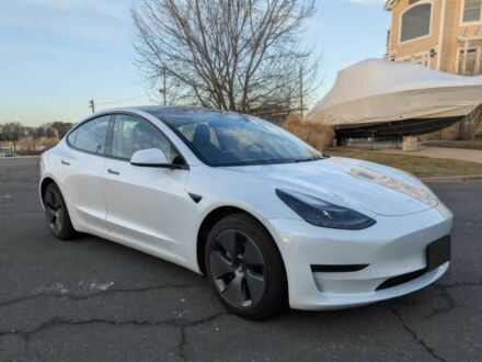 Белый Тесла Модель 3, объемом двигателя 0 л и пробегом 27 тыс. км за 11100 $, фото 1 на Automoto.ua