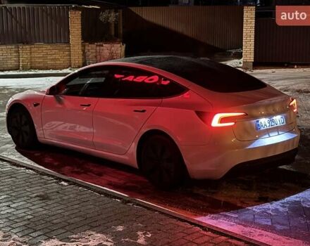 Белый Тесла Модель 3, объемом двигателя 0 л и пробегом 26 тыс. км за 34300 $, фото 1 на Automoto.ua