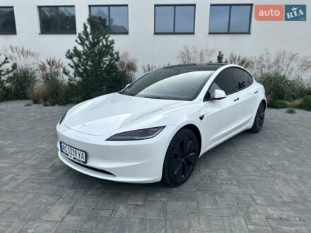 Тесла Модель 3 2024 в Луцке на Automoto.ua Белый Тесла Модель 3, объемом двигателя 0 л и пробегом 7 тыс. км за 27900 $, фото 1 на Automoto.ua