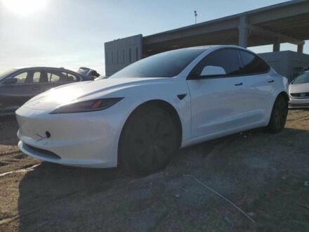 Тесла Модель 3 2024 у Києві на Automoto.ua Білий Тесла Модель 3, об'ємом двигуна 0 л та пробігом 4 тис. км за 12100 $, фото 1 на Automoto.ua