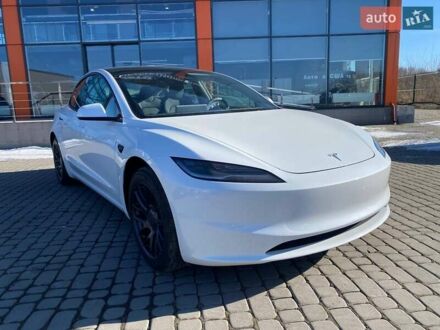 Тесла Модель 3 2024 в Львове на Automoto.ua Белый Тесла Модель 3, объемом двигателя 0 л и пробегом 1 тыс. км за 28900 $, фото 1 на Automoto.ua
