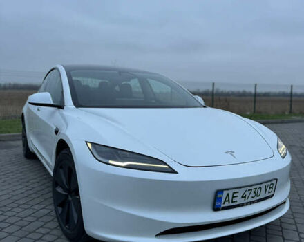 Белый Тесла Модель 3, объемом двигателя 0 л и пробегом 2 тыс. км за 32700 $, фото 1 на Automoto.ua
