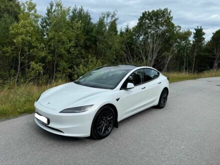 Тесла Модель 3 2024 у Києві на Automoto.ua Білий Тесла Модель 3, об'ємом двигуна 0 л та пробігом 7 тис. км за 22000 $, фото 1 на Automoto.ua