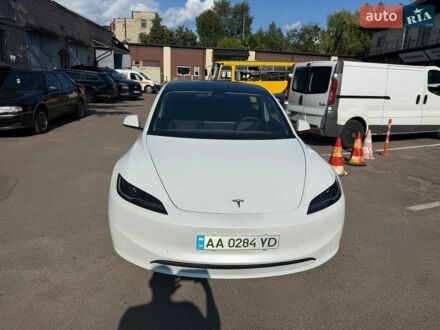 Білий Тесла Модель 3, об'ємом двигуна 0 л та пробігом 11 тис. км за 30800 $, фото 1 на Automoto.ua