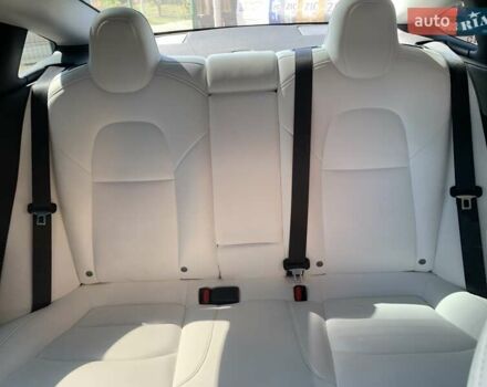 Бежевий Тесла Модель 3, об'ємом двигуна 0 л та пробігом 88 тис. км за 19500 $, фото 5 на Automoto.ua