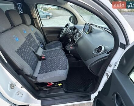 Черный Тесла Модель 3, объемом двигателя 0 л и пробегом 265 тыс. км за 14955 $, фото 10 на Automoto.ua