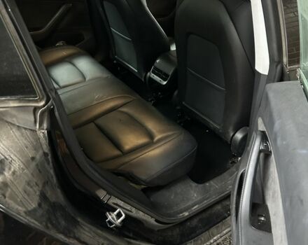 Чорний Тесла Модель 3, об'ємом двигуна 0 л та пробігом 77 тис. км за 12500 $, фото 7 на Automoto.ua