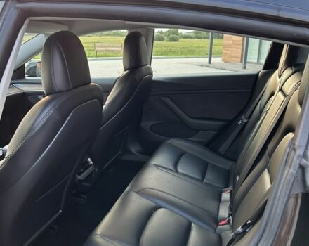 Черный Тесла Модель 3, объемом двигателя 0 л и пробегом 66 тыс. км за 18000 $, фото 6 на Automoto.ua