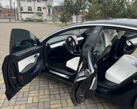 Черный Тесла Модель 3, объемом двигателя 0 л и пробегом 116 тыс. км за 18700 $, фото 5 на Automoto.ua