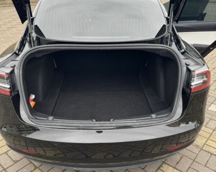 Черный Тесла Модель 3, объемом двигателя 0 л и пробегом 116 тыс. км за 18700 $, фото 4 на Automoto.ua