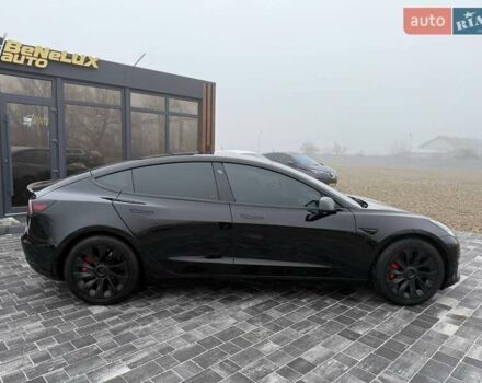 Черный Тесла Модель 3, объемом двигателя 0 л и пробегом 73 тыс. км за 17999 $, фото 9 на Automoto.ua
