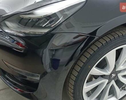 Тесла Модель 3 2018 у Умани на Automoto.ua Чорний Тесла Модель 3, об'ємом двигуна 0 л та пробігом 201 тис. км за 19000 $, фото 94 на Automoto.ua