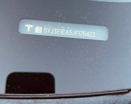 Черный Тесла Модель 3, объемом двигателя 0 л и пробегом 132 тыс. км за 16500 $, фото 19 на Automoto.ua