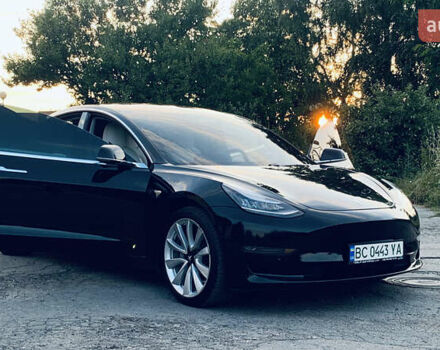 Чорний Тесла Модель 3, об'ємом двигуна 0 л та пробігом 96 тис. км за 18600 $, фото 5 на Automoto.ua