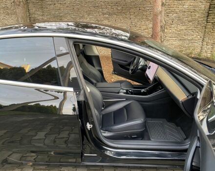 Черный Тесла Модель 3, объемом двигателя 0 л и пробегом 160 тыс. км за 14500 $, фото 8 на Automoto.ua