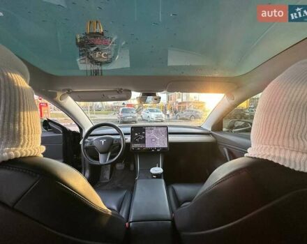Чорний Тесла Модель 3, об'ємом двигуна 0 л та пробігом 123 тис. км за 16499 $, фото 6 на Automoto.ua
