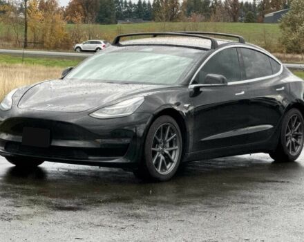 Черный Тесла Модель 3, объемом двигателя 0 л и пробегом 31 тыс. км за 12400 $, фото 2 на Automoto.ua