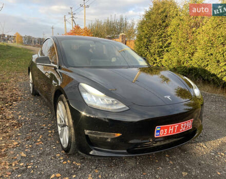 Чорний Тесла Модель 3, об'ємом двигуна 0 л та пробігом 156 тис. км за 16800 $, фото 1 на Automoto.ua