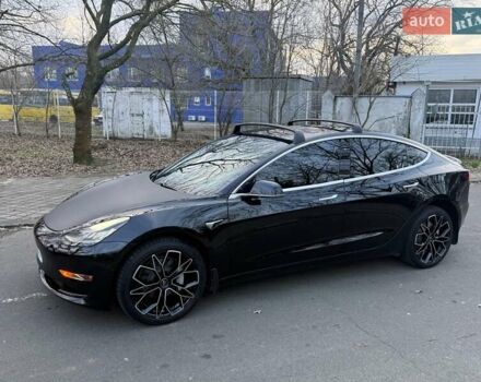 Черный Тесла Модель 3, объемом двигателя 0 л и пробегом 90 тыс. км за 17500 $, фото 1 на Automoto.ua