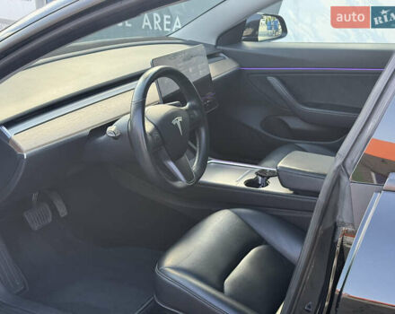 Черный Тесла Модель 3, объемом двигателя 0 л и пробегом 92 тыс. км за 16800 $, фото 4 на Automoto.ua