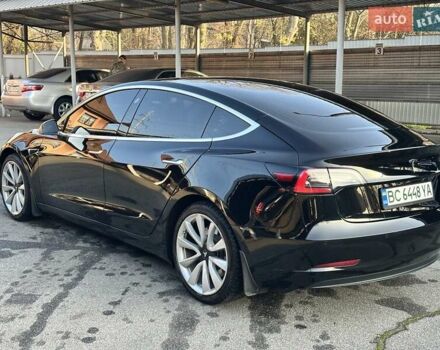 Черный Тесла Модель 3, объемом двигателя 0 л и пробегом 75 тыс. км за 15899 $, фото 5 на Automoto.ua