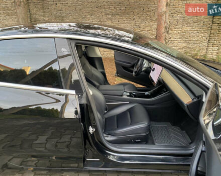 Черный Тесла Модель 3, объемом двигателя 0 л и пробегом 160 тыс. км за 14500 $, фото 12 на Automoto.ua