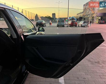 Чорний Тесла Модель 3, об'ємом двигуна 0 л та пробігом 125 тис. км за 28000 $, фото 28 на Automoto.ua