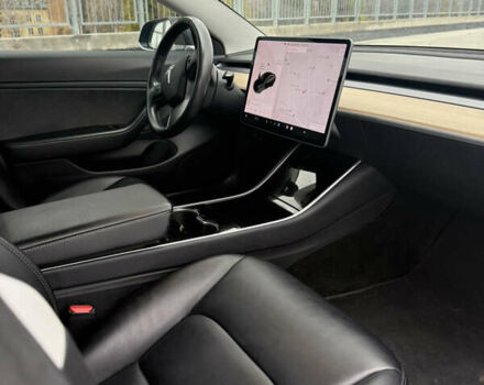 Черный Тесла Модель 3, объемом двигателя 0 л и пробегом 130 тыс. км за 15100 $, фото 20 на Automoto.ua