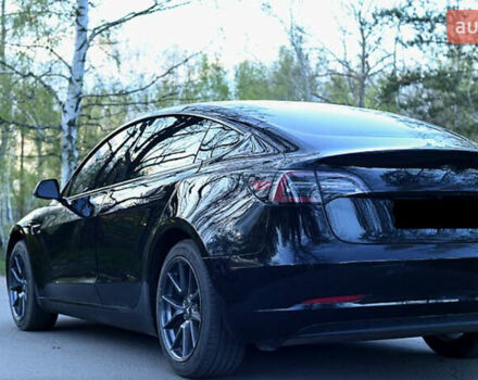 Тесла Модель 3 2018 в Львове на Automoto.ua Черный Тесла Модель 3, объемом двигателя 0 л и пробегом 64 тыс. км за 25100 $, фото 2 на Automoto.ua