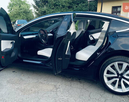 Чорний Тесла Модель 3, об'ємом двигуна 0 л та пробігом 96 тис. км за 18600 $, фото 8 на Automoto.ua