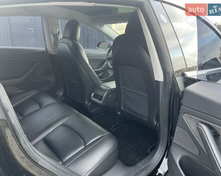 Чорний Тесла Модель 3, об'ємом двигуна 0 л та пробігом 156 тис. км за 16800 $, фото 17 на Automoto.ua