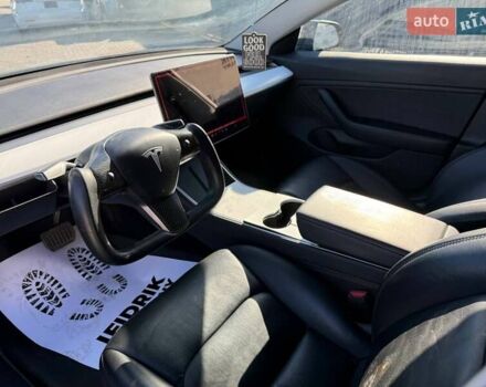 Тесла Модель 3 2018 у Луцьку на Automoto.ua Чорний Тесла Модель 3, об'ємом двигуна 0 л та пробігом 255 тис. км за 12500 $, фото 7 на Automoto.ua