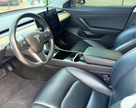 Черный Тесла Модель 3, объемом двигателя 0 л и пробегом 128 тыс. км за 16000 $, фото 6 на Automoto.ua