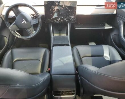Чорний Тесла Модель 3, об'ємом двигуна 0 л та пробігом 70 тис. км за 5500 $, фото 7 на Automoto.ua