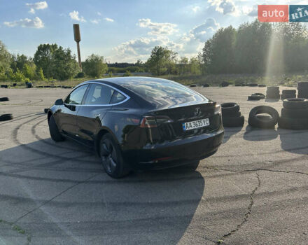 Черный Тесла Модель 3, объемом двигателя 0 л и пробегом 141 тыс. км за 18888 $, фото 5 на Automoto.ua