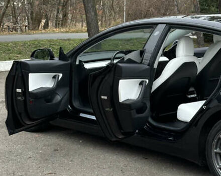 Чорний Тесла Модель 3, об'ємом двигуна 0 л та пробігом 187 тис. км за 17000 $, фото 13 на Automoto.ua